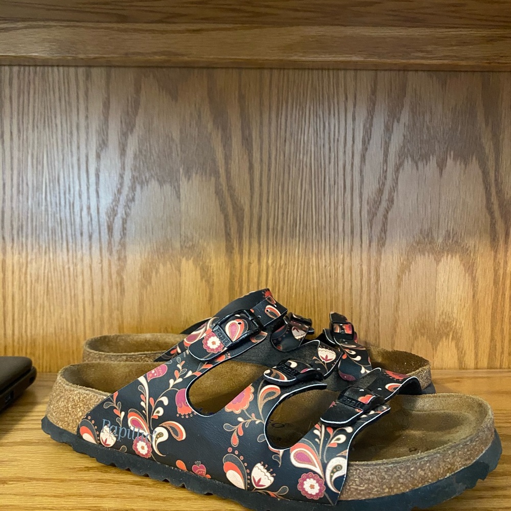 Papillio by Birkenstock adorable patterned three strap sandals